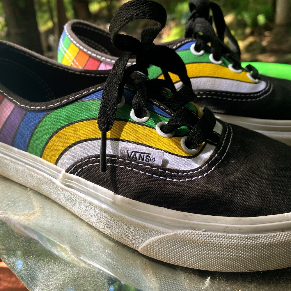 VANS Rainbow & Black Skate Sneakers Womens sz 5